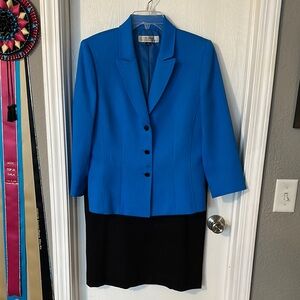Le Suit Blue and Black Blazer Classic Tailored Jacket